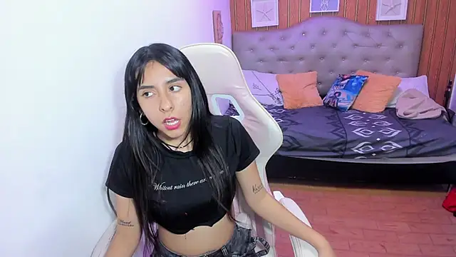 chiquita lover  online show from 04/12/26, 07:17