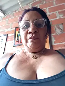 Sammylatinaxxx online show from 05/03/26, 06:00