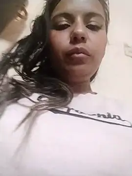 cinthia2011 online show from 03/03/26, 06:37