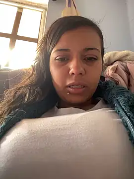 cinthia2011 online show from 01/16/26, 04:44