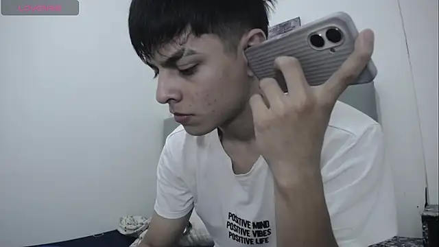 Loganjhonson19 online show from 01/09/26, 03:13