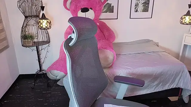 Snapshot of cliovg chatting on 02/28/26, 03:06 cliovg online show from 02/28/26, 03:06