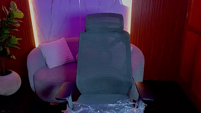 Snapshot of cliovg chatting on 02/04/26, 03:56 cliovg online show from 02/04/26, 03:56