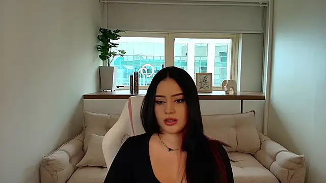 Larissa Baby online show from 01/19/26, 11:25