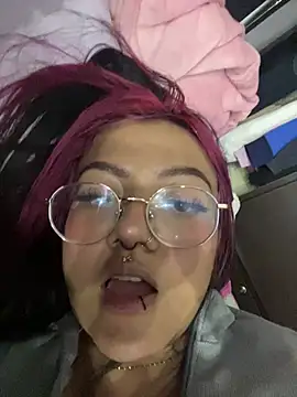 queen of you heart online show from 02/26/26, 02:33