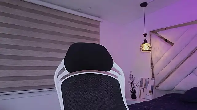 Snapshot of mia_gatesvg chatting on 02/12/26, 03:06 mia gatesvg online show from 02/12/26, 03:06