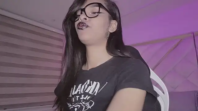 Snapshot of mia_gatesvg chatting on 02/11/26, 02:55 mia gatesvg online show from 02/11/26, 02:55