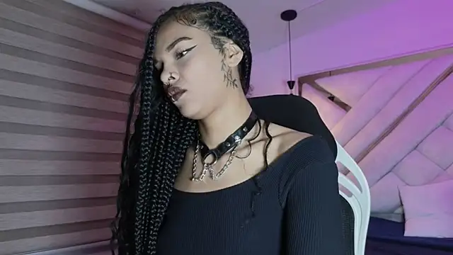 mia gatesvg online show from 03/06/26, 02:28