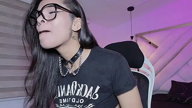 Snapshot of mia_gatesvg chatting on 02/07/26, 02:52 mia gatesvg online show from 02/07/26, 02:52