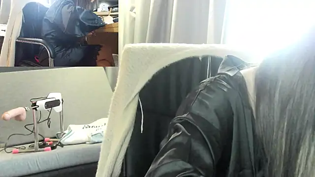 Snapshot of ScottishIvy chatting on 02/19/26, 03:09 ScottishIvy online show from 02/19/26, 03:09