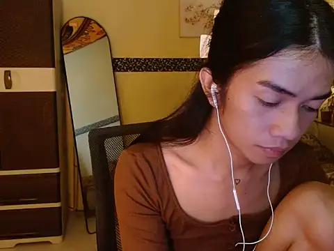 EnviousMaddie online show from 05/10/26, 06:21
