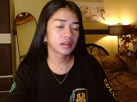EnviousMaddie online show from 04/23/26, 05:47