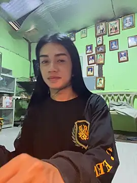 EnviousMaddie online show from 04/26/26, 10:01