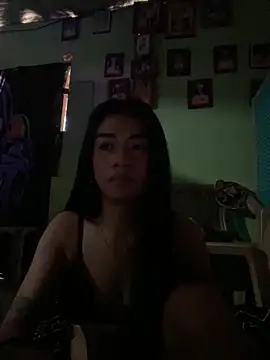 EnviousMaddie online show from 04/24/26, 08:05