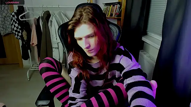 iceseeker2 online show from 04/15/26, 11:27