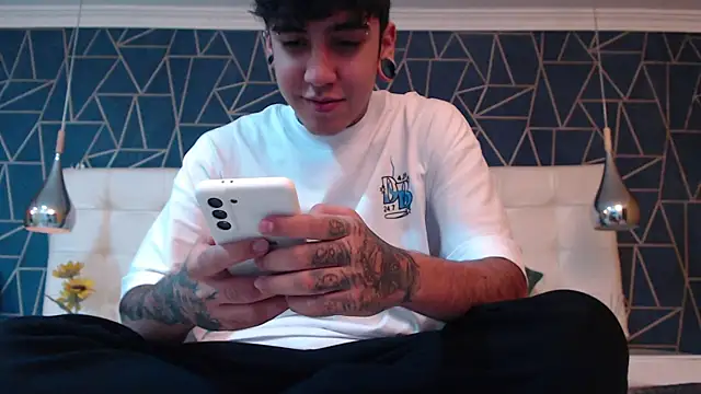 MarkOlsenn online show from 01/08/26, 02:56