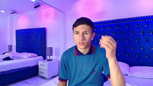 Snapshot of Vero_and_stive chatting on 02/25/26, 07:14 Vero and stive online show from 02/25/26, 07:14