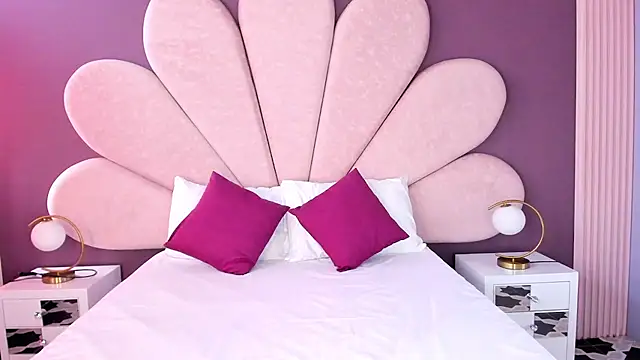 LolaGray   online show from 02/20/26, 02:52