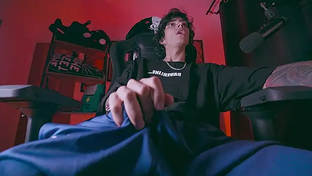 Olliver   y online show from 04/08/26, 12:34