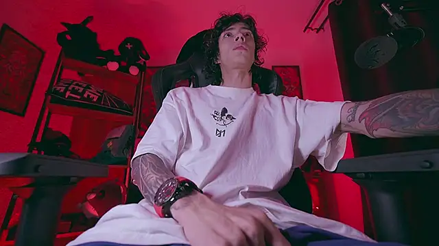 Olliver   y online show from 02/03/26, 02:32