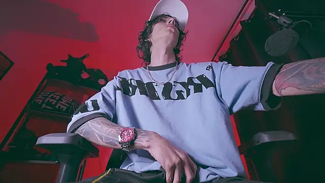 Olliver   y online show from 04/18/26, 12:35