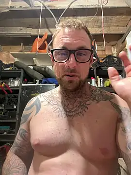WIDBIGWHITECOCK online show from 05/11/26, 02:46