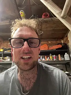 WIDBIGWHITECOCK online show from 04/11/26, 04:20