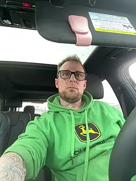 WIDBIGWHITECOCK online show from 03/05/26, 09:43