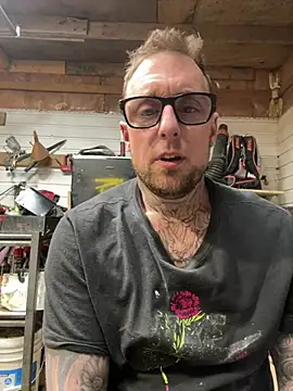 Snapshot of WIDBIGWHITECOCK chatting on 02/03/26, 06:40 WIDBIGWHITECOCK online show from 02/03/26, 06:40