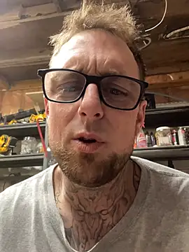 WIDBIGWHITECOCK online show from 03/08/26, 04:27