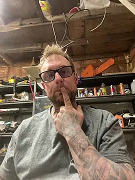 WIDBIGWHITECOCK online show from 04/12/26, 04:27