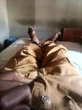 Snapshot of DaMike10 chatting on 02/12/26, 10:37 DaMike10 online show from 02/12/26, 10:37