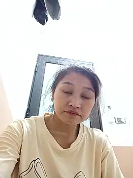 yumyum112 online show from 01/12/26, 12:01