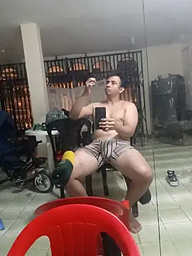 paladito01 online show from 04/18/26, 06:27