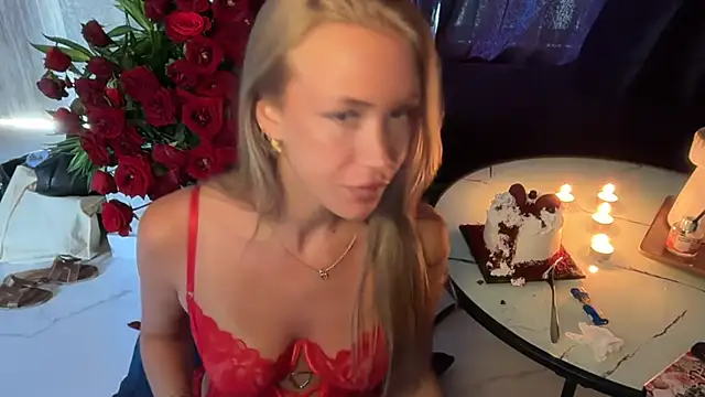 Snapshot of livsslife chatting on 02/15/26, 07:51 livsslife online show from 02/15/26, 07:51