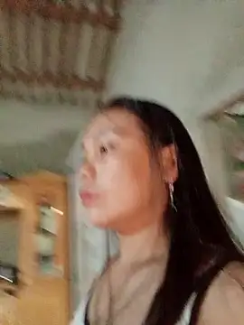vanvan005 online show from 05/24/26, 10:31