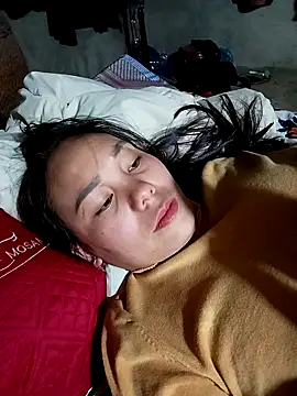 vanvan005 online show from 02/12/26, 12:21