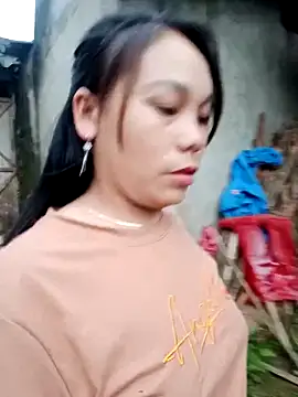 Snapshot of vanvan005 chatting on 04/04/26, 11:00 vanvan005 online show from 04/04/26, 11:00