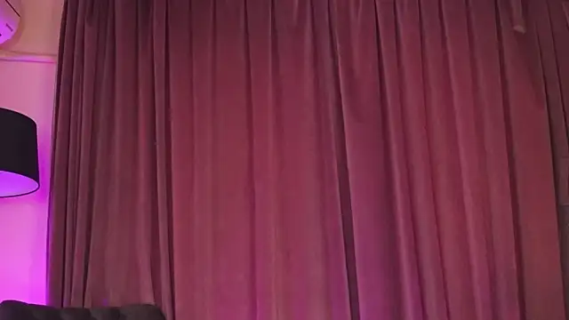 ZariaaVera online show from 05/07/26, 04:39