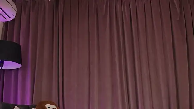 ZariaaVera online show from 02/20/26, 08:22