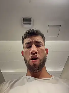 liam bronw online show from 03/29/26, 03:57