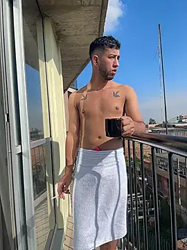 liam bronw online show from 02/11/26, 01:22