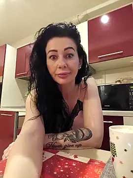 Snapshot of IRISWHITE17 chatting on 01/07/26, 06:07 IRISWHITE17 online show from 01/07/26, 06:07