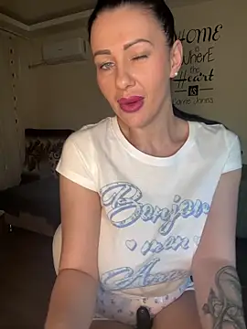 IRISWHITE17 online show from 03/10/26, 06:28