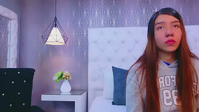 Snapshot of VioletFroost chatting on 02/11/26, 07:25 VioletFroost online show from 02/11/26, 07:25