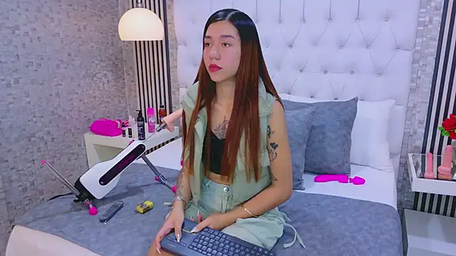 VioletFroost online show from 01/09/26, 05:31