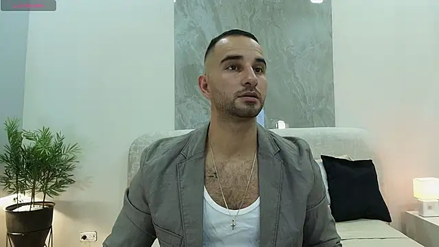 Snapshot of lorenzo_walker_1 chatting on 06/05/26, 05:40 lorenzo walker 1 online show from 06/05/26, 05:40