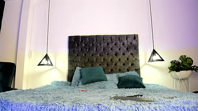 Snapshot of im_arley chatting on 01/13/26, 04:16 im arley online show from 01/13/26, 04:16