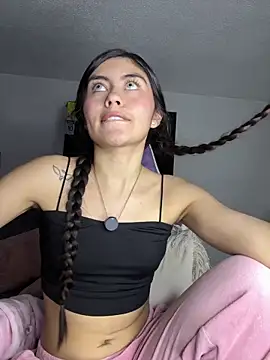 Stormi th online show from 03/06/26, 01:00