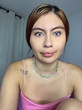 Snapshot of Stormi_th chatting on 06/18/26, 07:29 Stormi th online show from 06/18/26, 07:29
